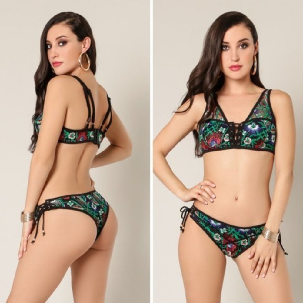 NWT WOW Couture Multi Colored Bikini Set